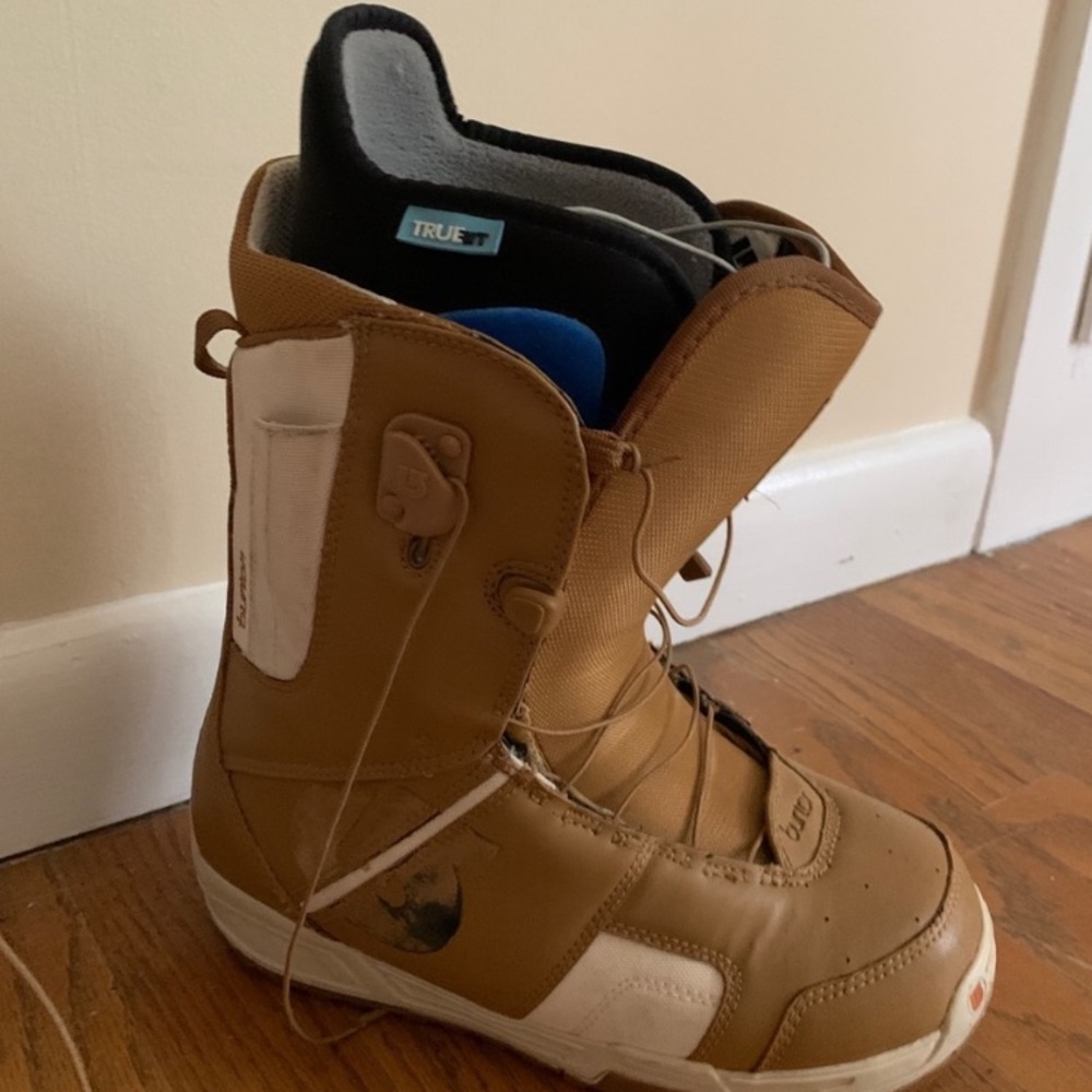 Tan Mint Burton Snowboard Boots